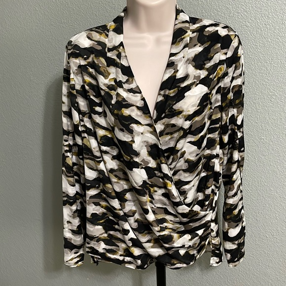 Kenneth Cole wrap front silky top - Picture 1 of 9